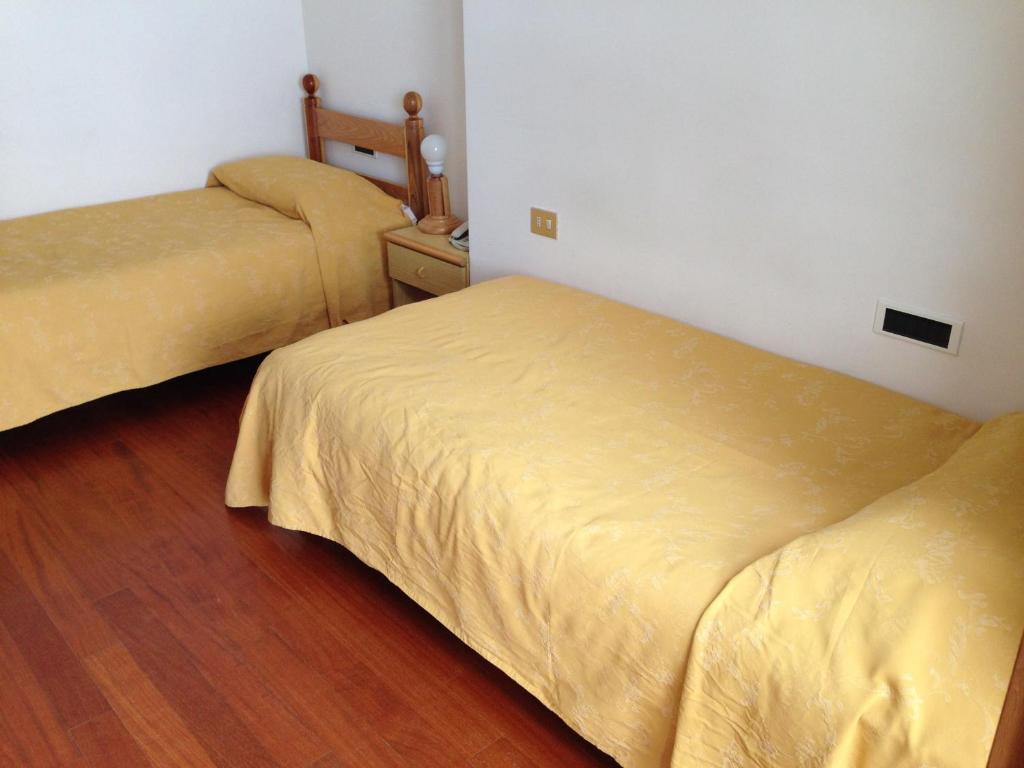 Il Fraitevino Hotel Bed & Breakfast Sestriere Rum bild